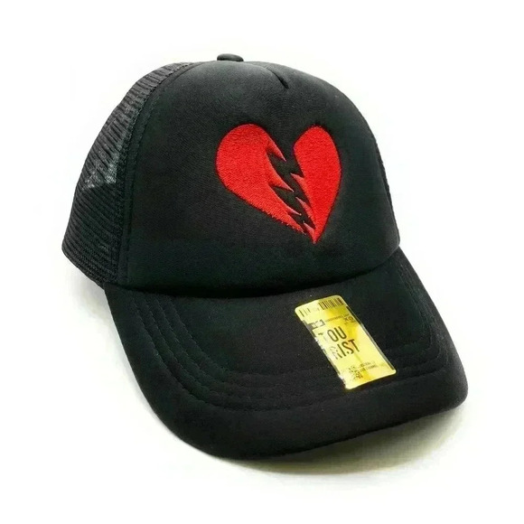 Other - Heartbreak Mesh Trucker Snapback (Black)